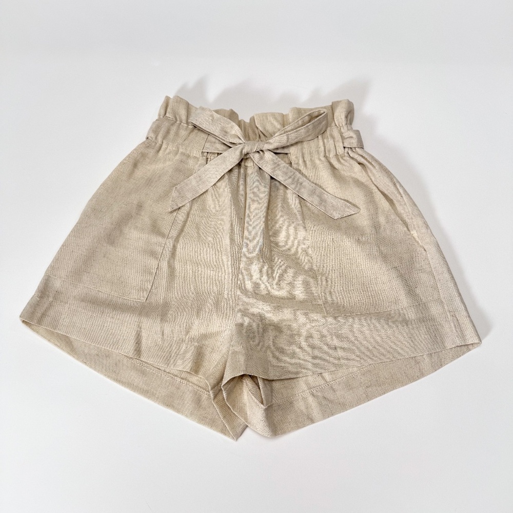 🤎 Showpo All Rounder High Waist Paperbag Shorts Cream / White - 4 US / 8 AU 🤎